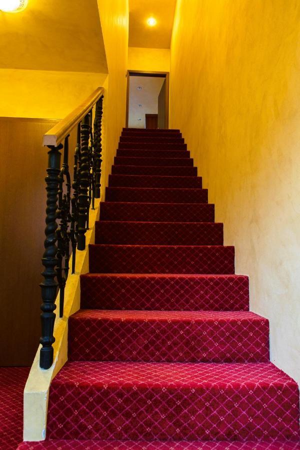 Hotel Rous Пилзен Екстериор снимка