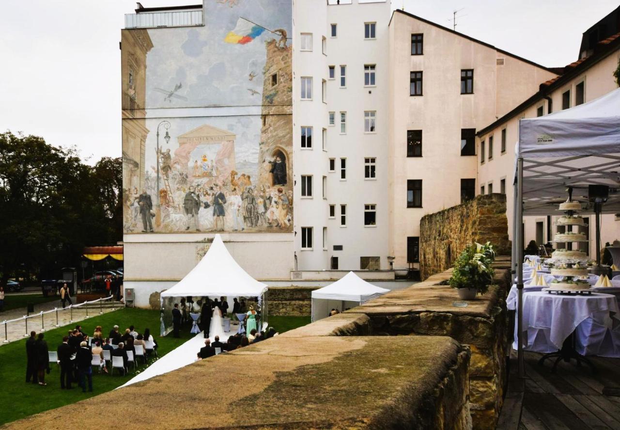 Hotel Rous Пилзен Екстериор снимка