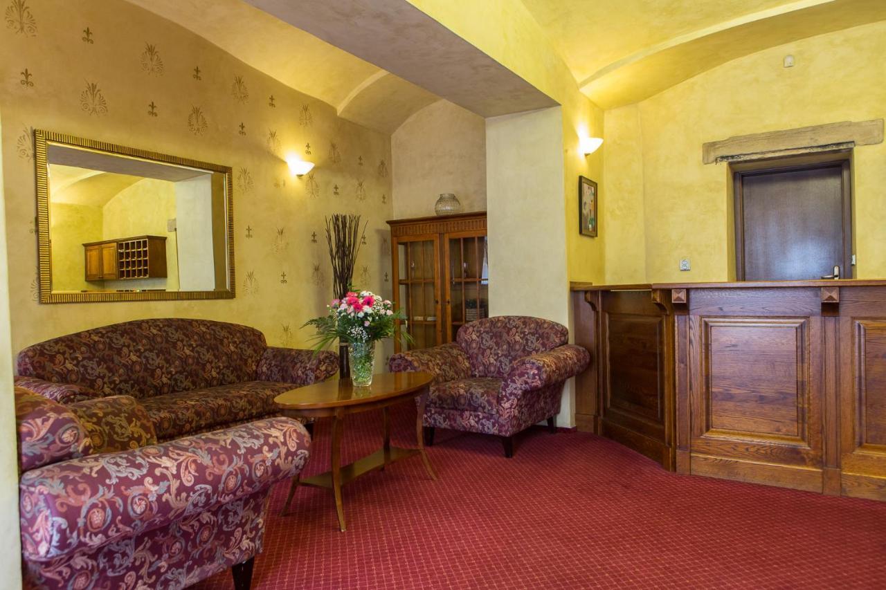 Hotel Rous Пилзен Екстериор снимка