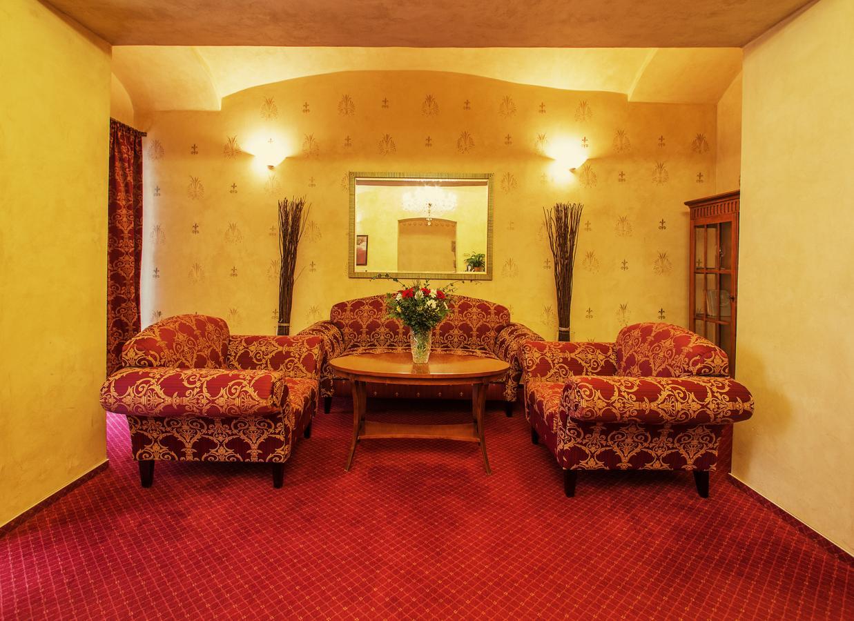 Hotel Rous Пилзен Екстериор снимка